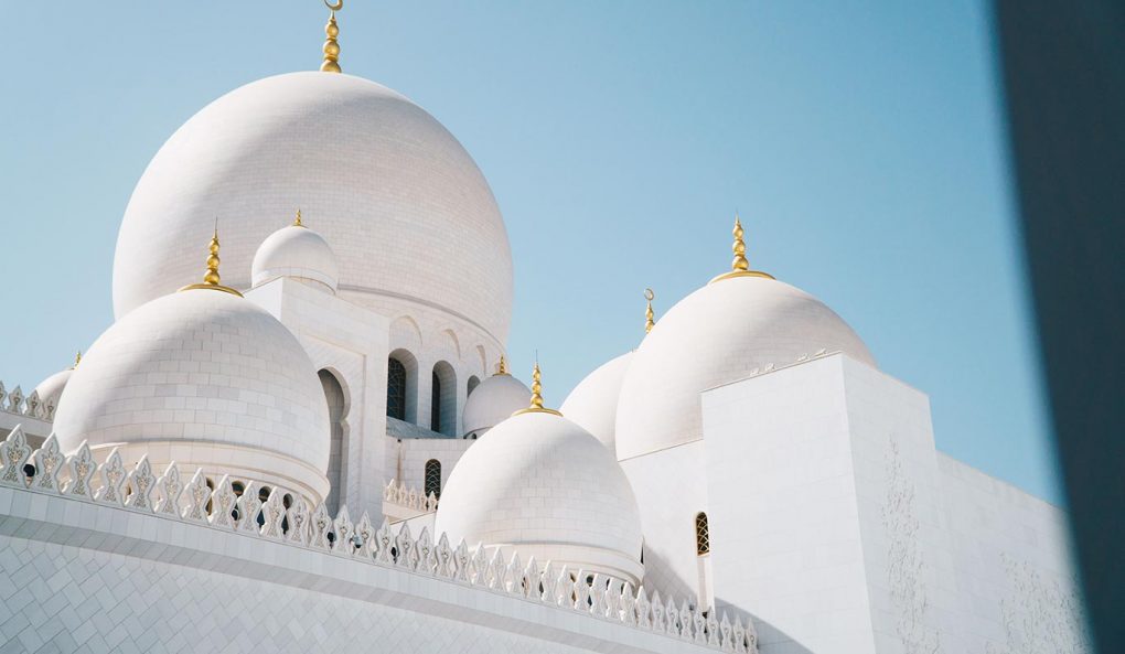 Praise Belongs to God and to the Islamic People